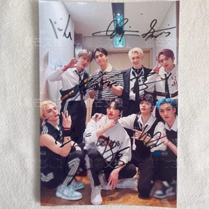 STRAY KIDS handsignierte signierte Fotosammlung - Bild 1 von 20