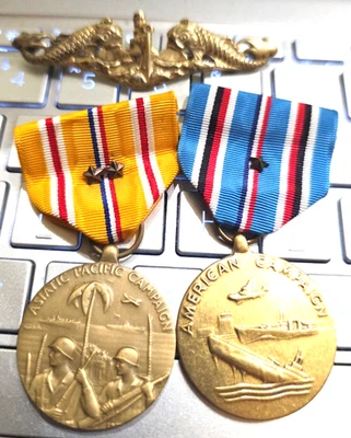 INSIGNIA SUB DELFINES OFICIAL SEGUNDA GUERRA MUNDIAL MARCADA PLATA ESTERLINA SS-22 + MEDALLAS Foto 1 de 4