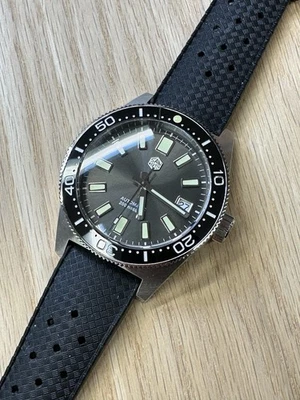 SAN MARTIN SN0007 62MAS Automatic Enamel Dial 39mm 20ATM Men's Diver Watch - Image 1 of 4