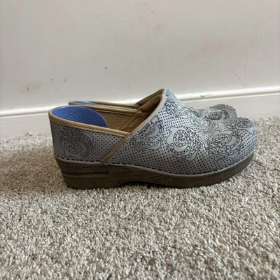 Women's Dansko Blue Denim Gray Floral Stitch Leather Nubuck Clogs Shoes 39 8.5-9 - Image 1 of 4