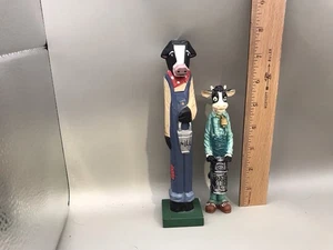 2 Wooden Folk Art Cows - Picture 1 of 7