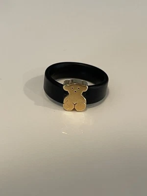 Tous Bear Ring 18k Yellow Gold And Silicone Band Size 5 1.3 Grams Total Weight - Image 1 of 4