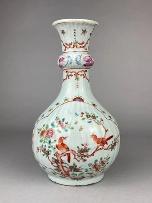 STUNNING ANTIQUE CHINESE PORCELAIN FAMILLE ROSE GUGLET VASE QING QIANLONG INT - Image 1 of 4