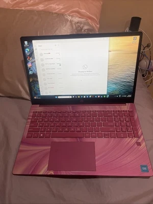 Notebook HP na cor rosa com mouse, praticamente novo em folha, menos de 3 meses - Imagem 1 de 4