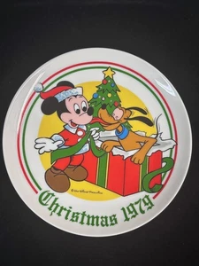Christmas Walt Disney Mickey & Pluto Collector Plate 1979 - Picture 1 of 2