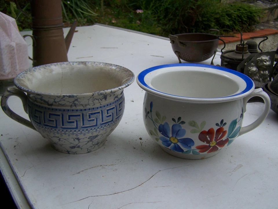lot de 2 anciens pots de chambre pour enfant Sarreguemines - Photo 1/1