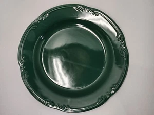 Pfaltzgraff Winterberry Emerald Green - 10-1/2" Dinner Plate - Picture 1 of 3