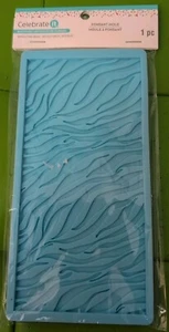 Silicone Fondant Wavy Animal Print? Sheet 8" X 4" NEW Celebrate It - Picture 1 of 6