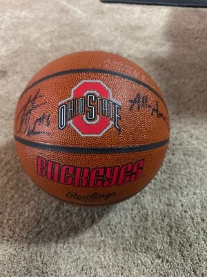 Baloncesto firmado Buckeyes JARED SULLINGER sin certificado de autenticidad Foto 1 de 3