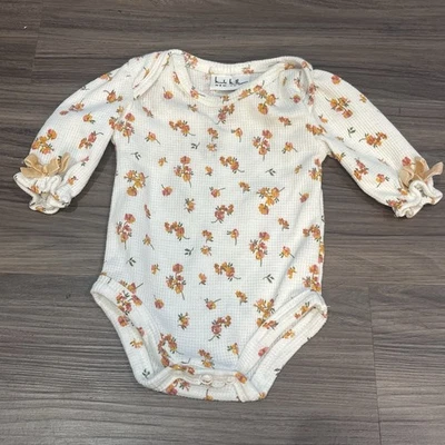 Body Nicole Miller Infantil Floral Una Pieza Naranja Rosa Flores 0/3 Meses Foto 1 de 4