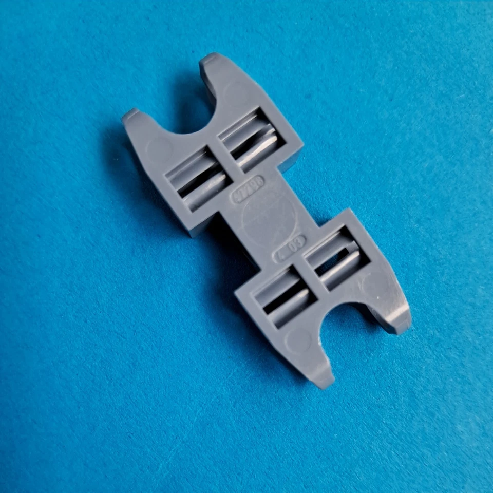 LEGO Technic-Achs/Pin Verbinder 2 x 5  Kugelkopfaufn., sandblue # 47296 - Bild 1 von 1