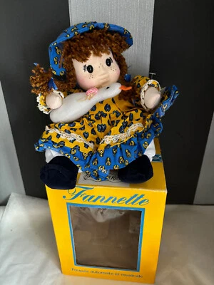 LES FANETTES poupée automate musicale la vie en rose neuve - Photo 1/3