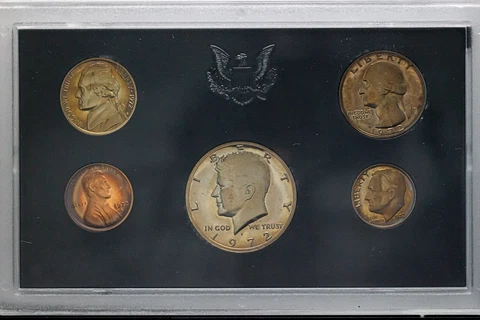 1972-S US MINT PROOF SET UNC GEM CHOICE NEON TONED PENNY STUNNING COLOR BU (DR) Cover