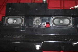 SONY SPEAKER SET 1-826-696-11 & 1-826-986-21 USED IN MODEL KDL-40XBR6 - Picture 1 of 3