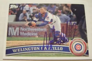 WELINGTON CASTILLO signed RC CUBS WHITE SOX 2011 Topps Update baseball card AUTO - Picture 1 of 1
