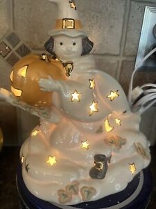 Lenox Occasions Halloween Witch With Pumpkin Spider Web Lighted Figurine New NIB