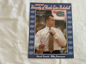 Entrenador en jefe de la lista de baloncesto de la Universidad de Florida 2003-04 Billy Donovan - Imagen 1 de 4