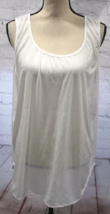 *Neu mit Etikett* Damen Tanktop einfarbig weiß Rundhals Größe XL - Bild 1 von 3