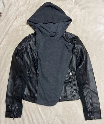Hollister~Imitación de cuero~Sudadera con capucha~Chaqueta de moto~Negro/Gris~Talla pequeña~NUEVO CON ETIQUETAS Foto 1 de 4