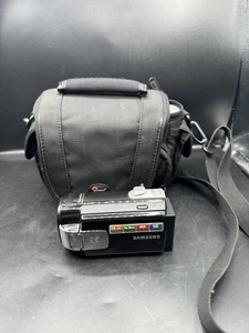 Samsung SMX-F43BN/XAA Ultra Zoom Camcorder Black - Picture 1 of 7