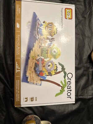 LOZ 9396 Minions Tropical Island Park New 1680 Pieces Building Blocks - Image 1 of 2