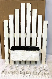 Southern Living SLAH Picket Fence Planter Metal Wood Wall Hang #40057 Farm Rusti - Picture 1 of 11