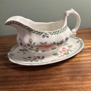 Royal Doulton "Victorian Garden" Gravy Boat /Under Plate - Picture 1 of 4