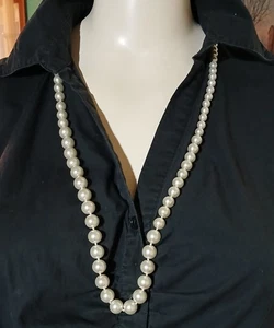 Vintage Pearl Necklace 34 Inch Glass Pearls - Picture 1 of 11