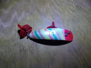 (HTF) Helin T4 Flatfish avec RARE couleur arc-en-ciel (JAMAIS UTILISÉ) environ 3,5" 11/25 - Photo 1/4