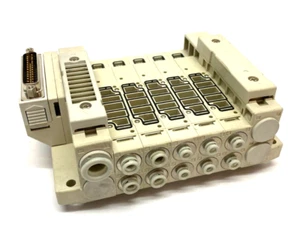 SMC SS5V2-10FD1-05DS-C4-D0 Pneumatic Manifold DIN-Rail Mount 5-Station D-Sub Con - Picture 1 of 15