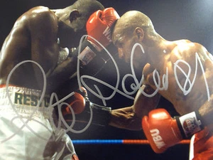 STEVE ROBINSON - FORMER WORLD CHAMPION - SIGNED COLOUR ACTION PHOTOGRAPH - Picture 1 of 1