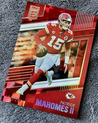 2020 Donruss Elite Patrick Mahomes #/399 RED FOIL Chiefs - Image 1 of 2