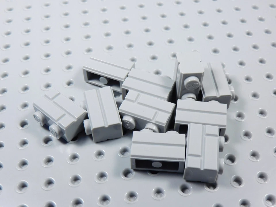 LEGO Lote de 10 Ladrillos de Perfil de Albañilería Modificados Gris Azulado Claro 1x2 AW Foto 1 de 1