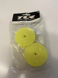 TLR Team Losi Racing TLR43004 Vorderrad gelb 22-4 2 Stück RC Auto - Bild 1 von 4