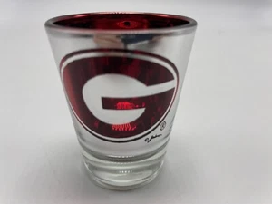 Vaso de chupito grabado láser UGA por Game Day Outfitters con licencia oficial - Imagen 1 de 4