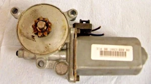 1992-2005 OLDS. NINE-EIGHT,EIGHTY-EIGHT WINDOW MOTOR LEFT FRONT,RIGHT REAR DOOR - Picture 1 of 4