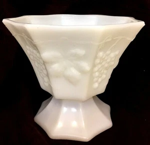 Vintage Milk Glass Grape Pattern Pedestal Bowl Planter Vase 4 3/4" Tall - Picture 1 of 7