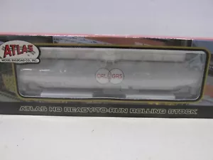 ATLAS-1734-3-CAL GAS-33,000 TANK CAR #17430-PIC. TAKEN IN BOX- HO SCALE - Picture 1 of 4