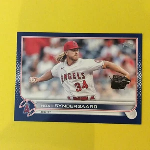 Actualización Topps 2022 azul paralelo US128 Noah Syndergaard Angels - Imagen 1 de 2
