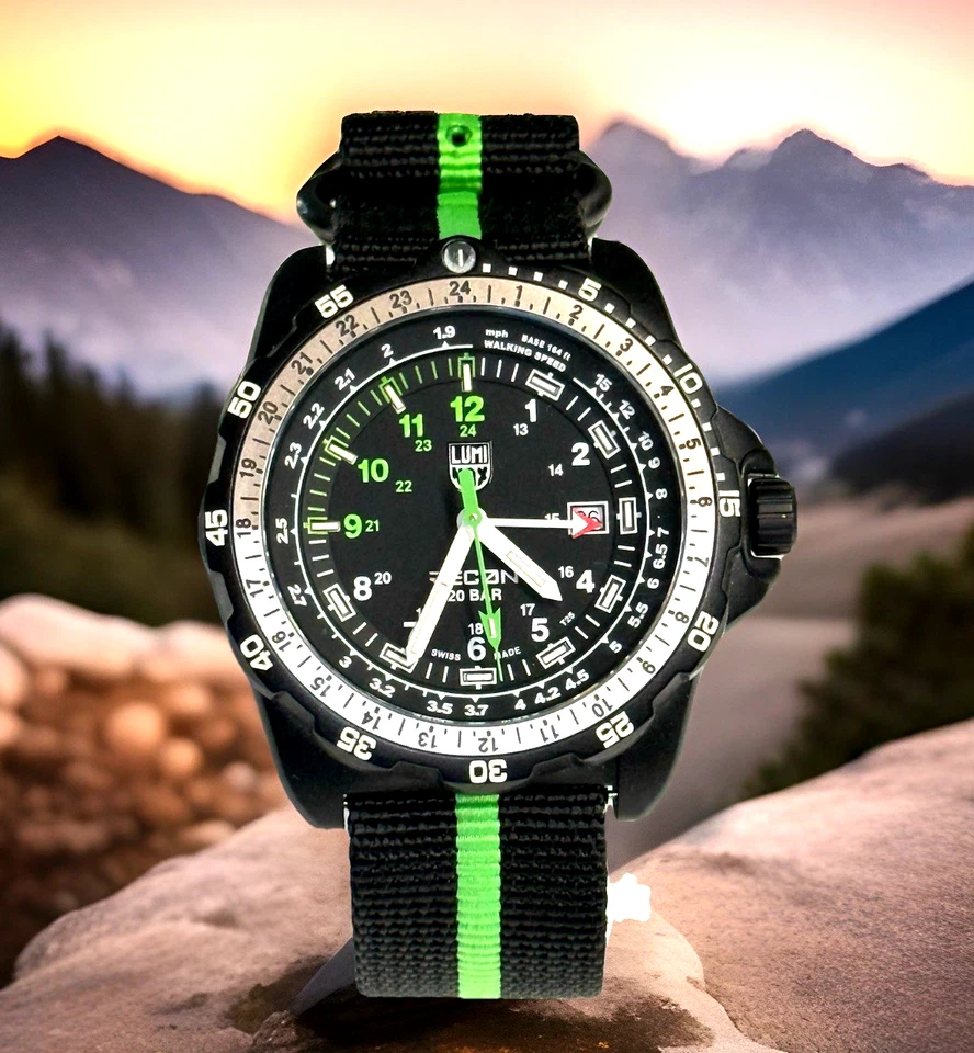 Correa Luminox Recon GMT XL.8832.MI Team Leader Point Man Tach 200 m Combat Zulu Foto 1 de 4