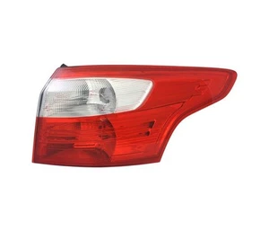 FORD FOCUS MK3 TURNIER BREAK 2011-2014 BLANC VT829P TOP DROIT LAMPE FEU ARRIERE - Bild 1 von 1
