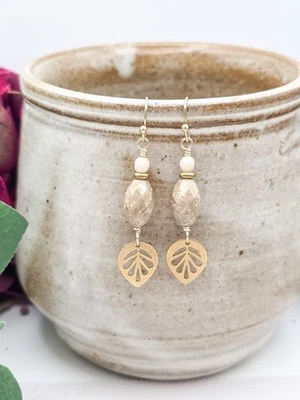 Pendientes Hoja Latón con Cuentas de Vidrio Checo - Joyería Boho - Regalo para Ella Foto 1 de 4