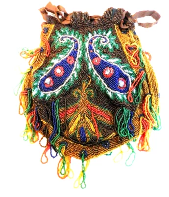 ANTIGUO MONEDERO ART DECO/EDWARDIANO~MICRO CUENTAS TAPIZ ASPECTO - PRECIOSO~ Foto 1 de 4