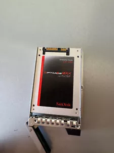 Sandisk SAS 4TB SSD - SDLLOCDR038T5C - 94+% Media Life Remaining - Picture 1 of 2