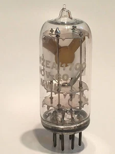 COLLECTORS RADIO QUARTZ CRYSTAL 10X/ZEA/1700 GLASS OBJET D'ART ! fbb19c4 - Picture 1 of 3