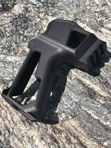 SHARPS GRIP FOR THOMPSON CENTER ENCORE PROHUNTER PLATFORM W/1913 INTERFACE - Picture 1 of 3