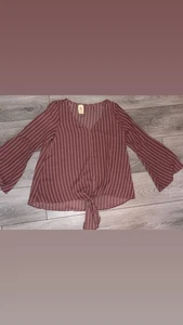 Blusa para mujer talla grande boutique Mollys cuello en V mangas acampanadas a rayas nueva con etiqueta - Imagen 1 de 7