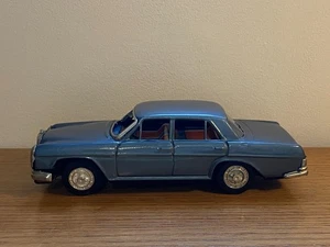 De colección Bandai Mercedes Benz 250 sedán MA-73 - Imagen 1 de 12