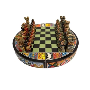 Vintage Chess Set Inca / Mayan vs. Conquistador Portable Folding Box 8” - Picture 1 of 8