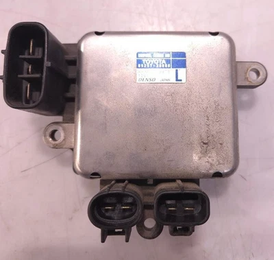 Módulo de control del ventilador de refrigeración del motor Toyota Sienna 2006-2020 P/N 89257-30080 OEM Foto 1 de 4